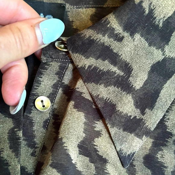 Retrofete Sheer Silk Button Up Shirt Animal Print Tiger black tan Size Large - Picture 3 of 9